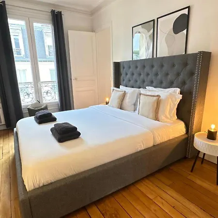140m2 Vue Sur Tour Eiffel Apartment