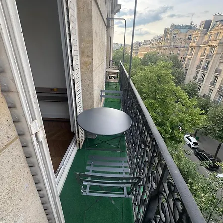 140m2 Vue Sur Tour Eiffel Апартаменты *