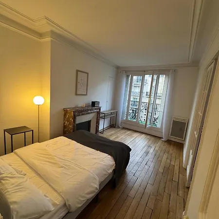 140m2 Vue Sur Tour Eiffel Париж